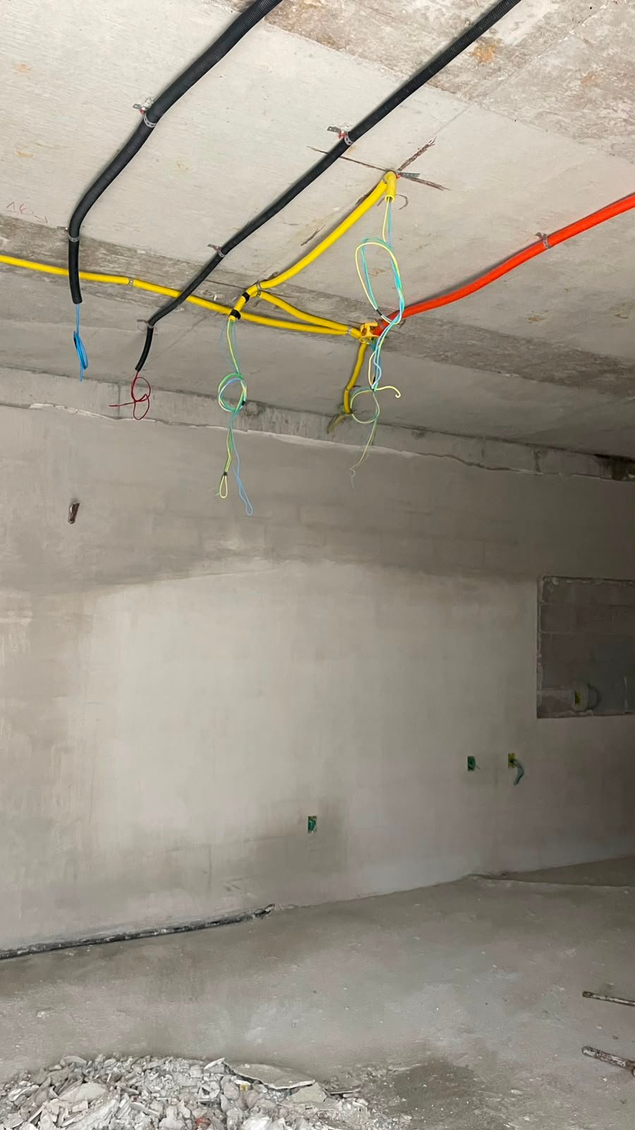Execução de gesso estuque Wind bar.  1 Tipo, área comum - 2